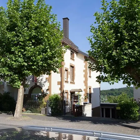 Monteur Charlotte * Hagen